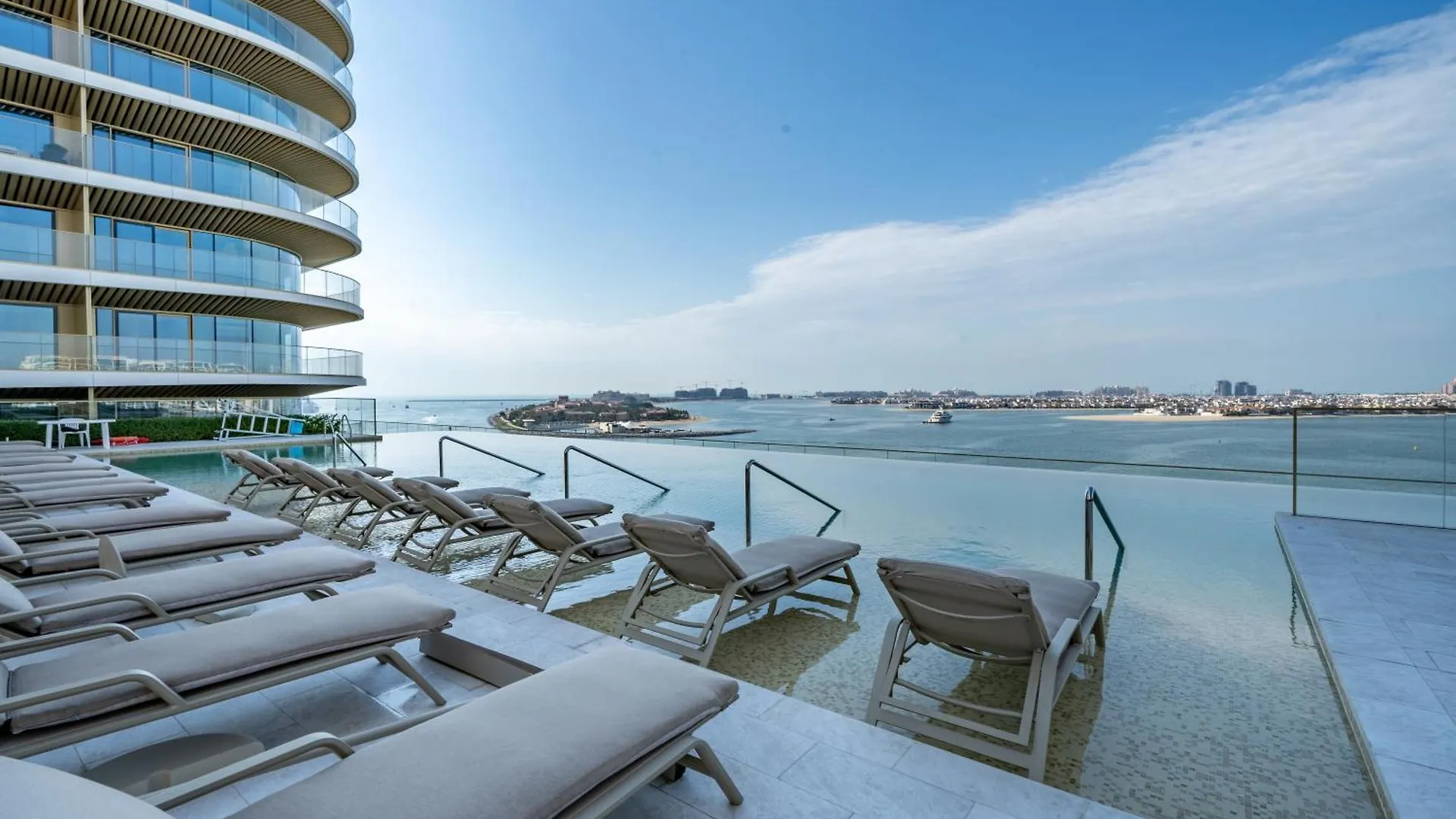 Apartment Homes & Beyond I Pristine 2Br With Waterfront View Dubai
